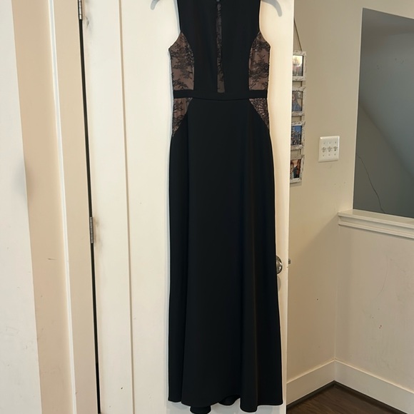 Black BCBG dress. Only worn 1-2 times in excellent condition! - Picture 2 of 2